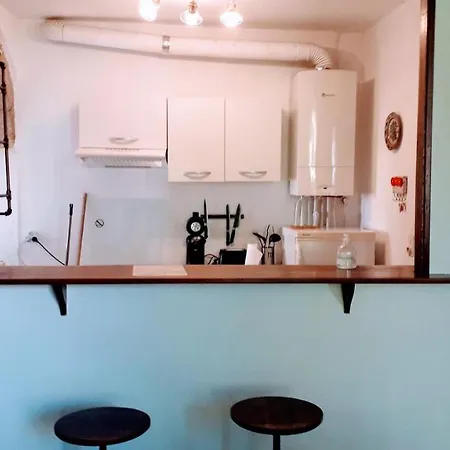 Apartment Coeur Historique T3 Dans Batisse Xveme *